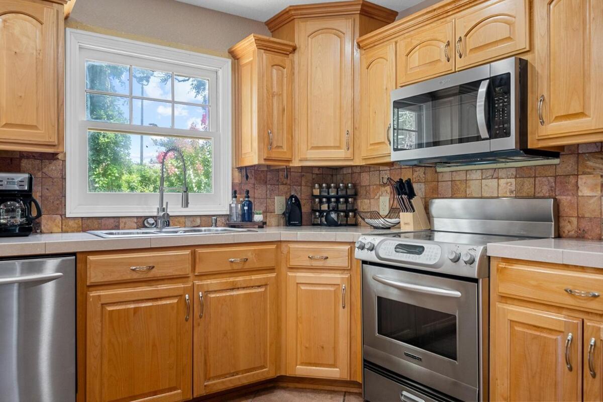Steps To The Lake, Game Room & More! Sleeps 9 Lake Hamilton Luaran gambar